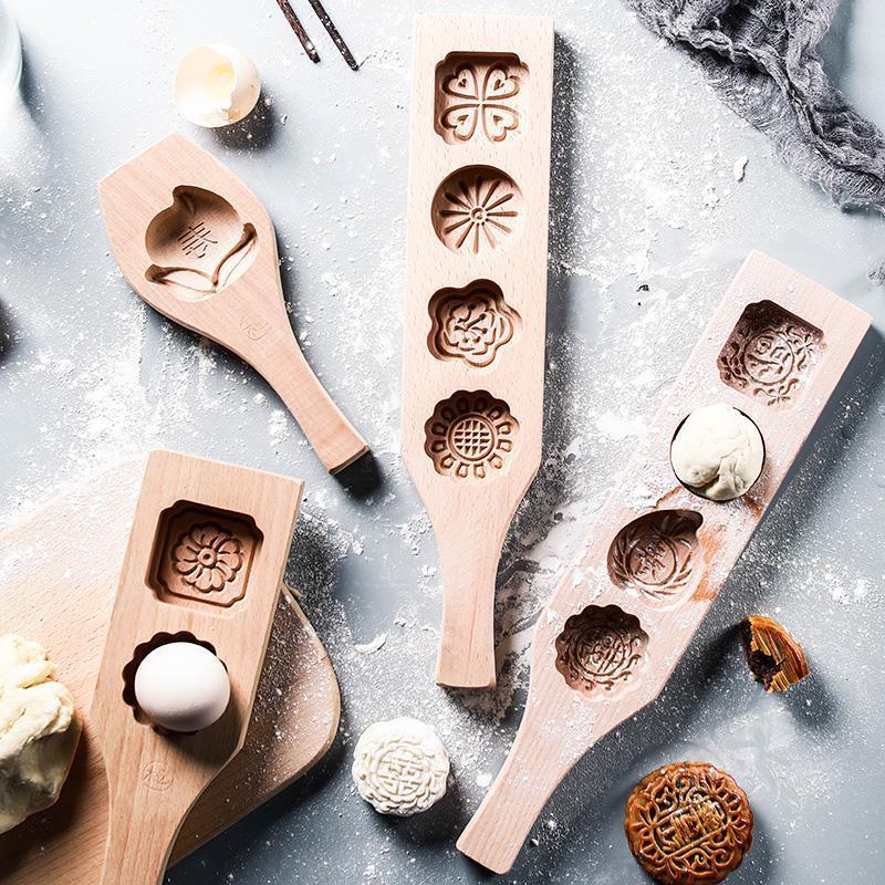 Wooden Cookies Mold - Milky Spoon