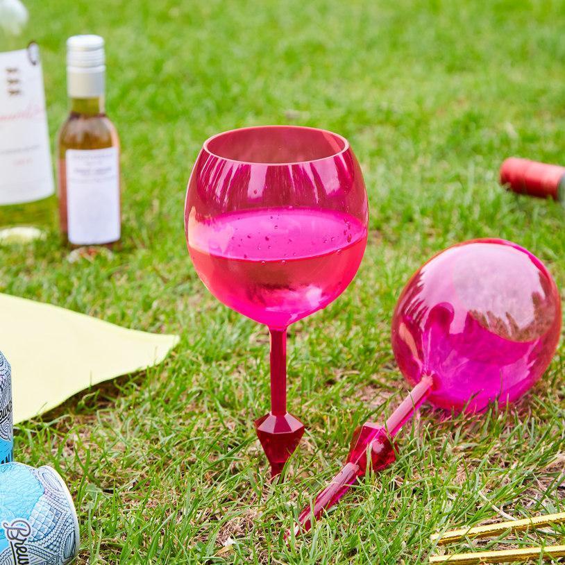 https://milkyspoon.com/wp-content/uploads/2019/07/inspire-uplift-floating-wine-glass-pink-floating-wine-glass-12088919457891_1000x.progressive.jpg